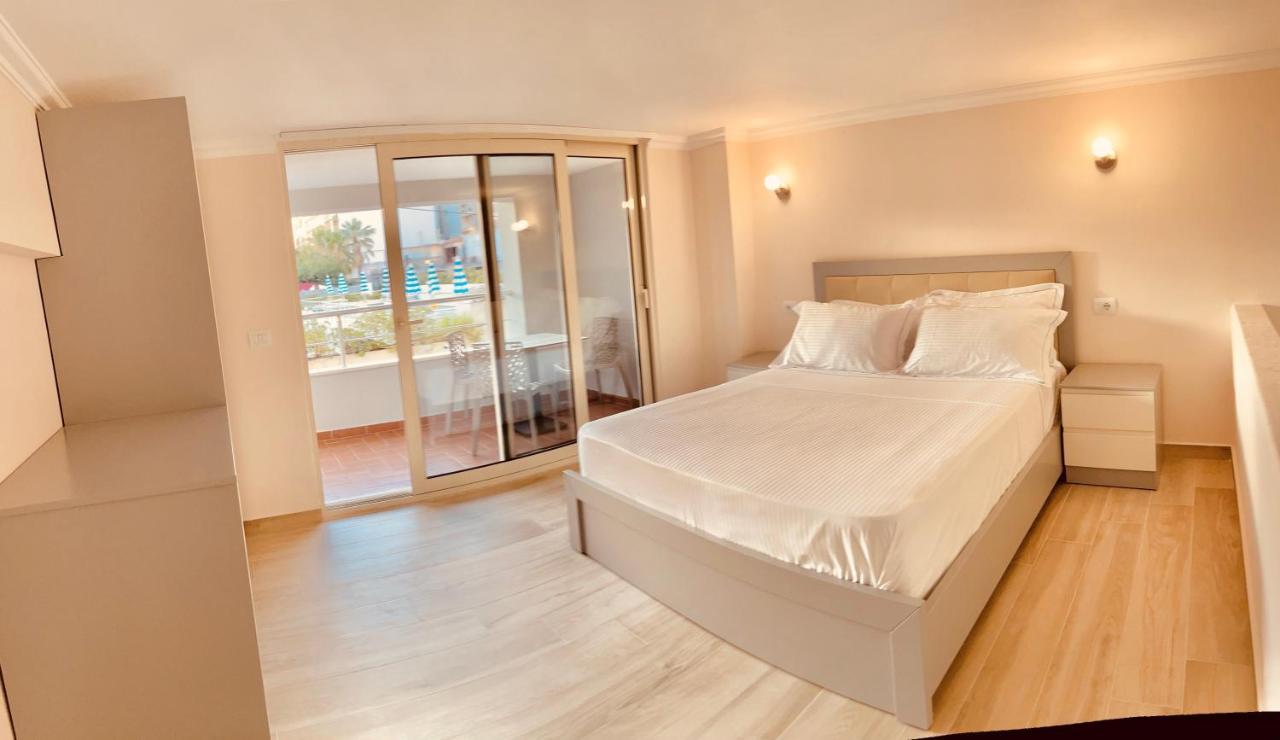 Flors Apartments Драч Екстериор снимка