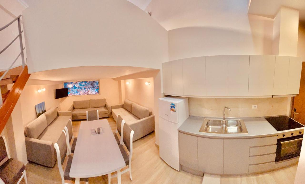 Flors Apartments Драч Екстериор снимка