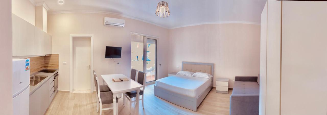Flors Apartments Драч Екстериор снимка